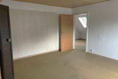 27-Grosses-Schlafzimmer-OG-Bild-2