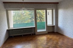 5Wohnzimmer-Richtung-Balkon